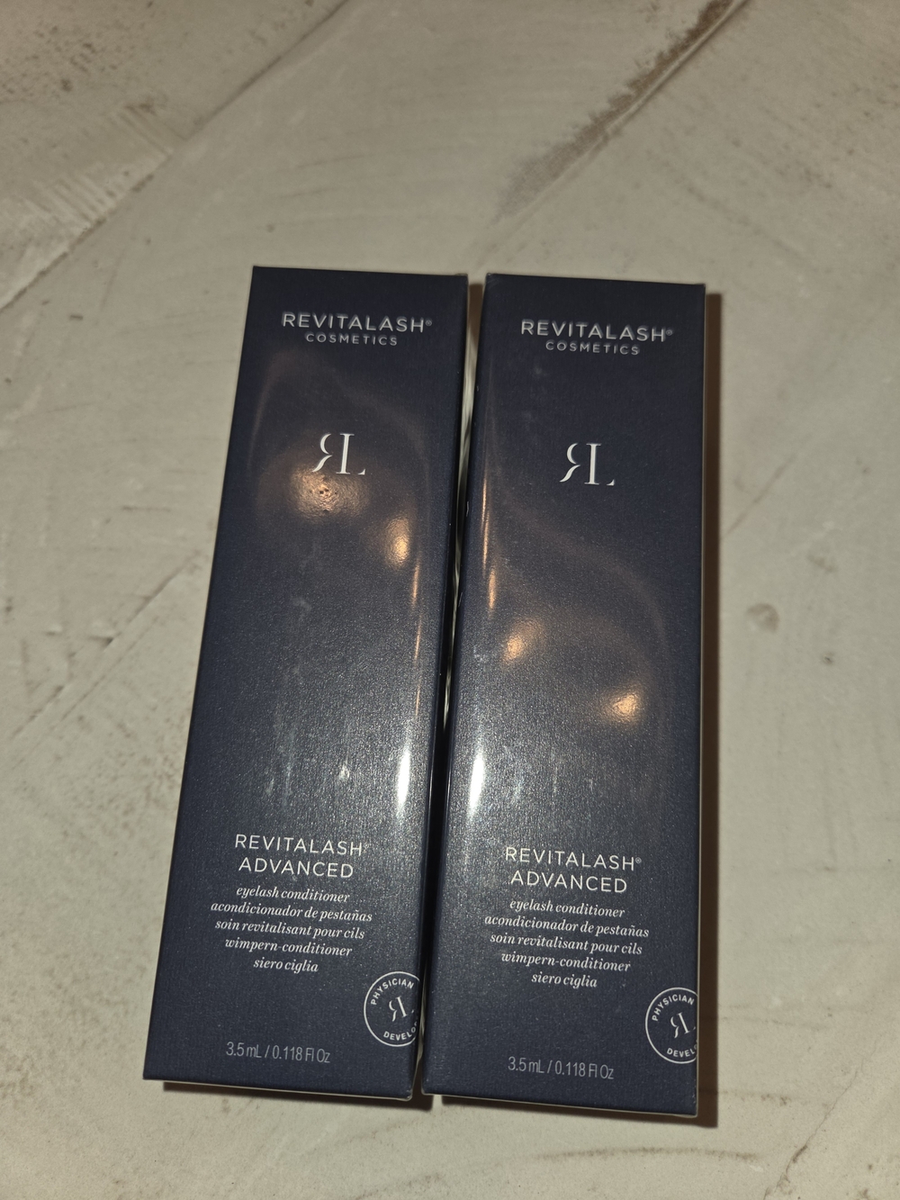 Revitalash Advanced Eyelash Conditioner - Picture 4 of 6